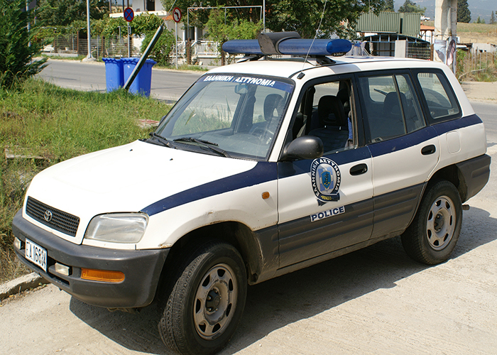 Greek police car 02