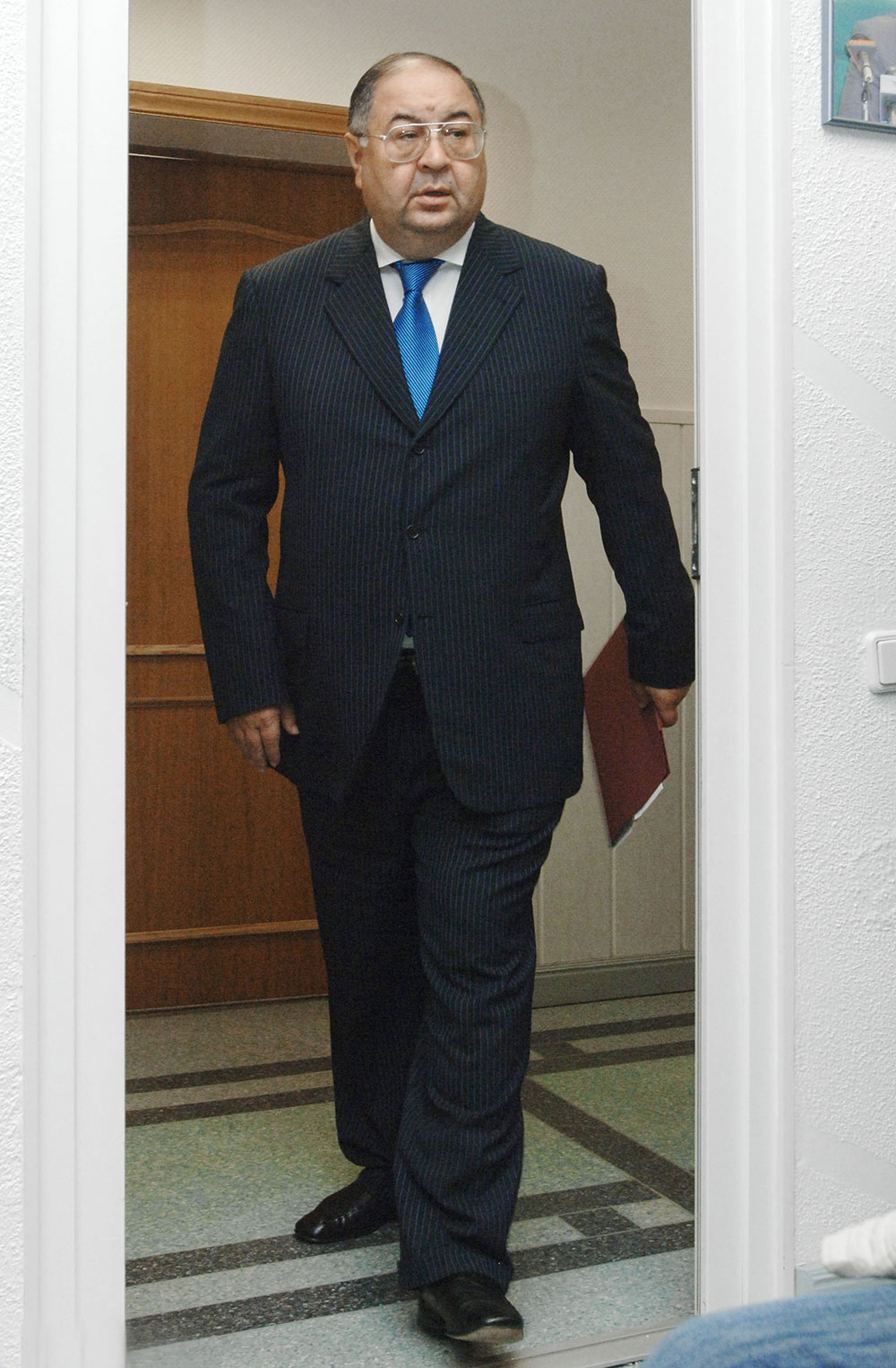 asset-tracker/Alisher-Usmanov-Conference.jpg