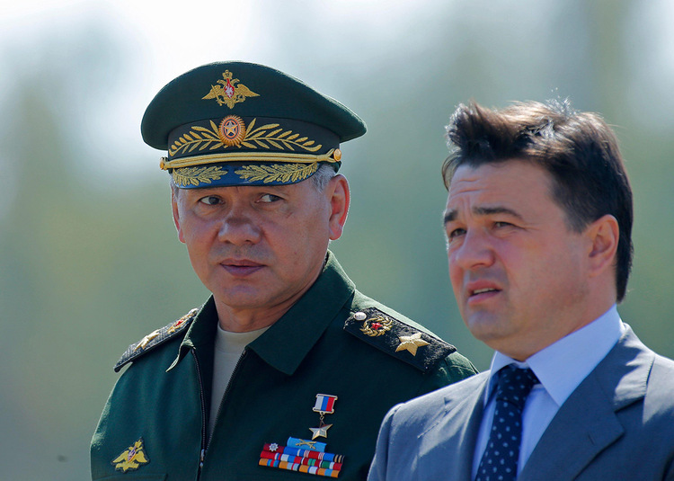 Defense Minister Sergei Shoigu and Moscow Region Governor Andrei Vorobyev