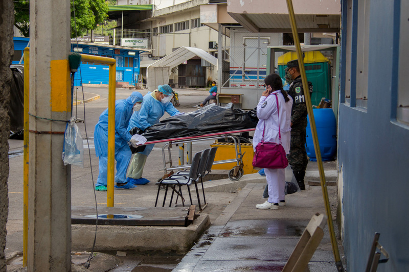 coronavirus/Paramedics-Hospital-Escuela.jpg