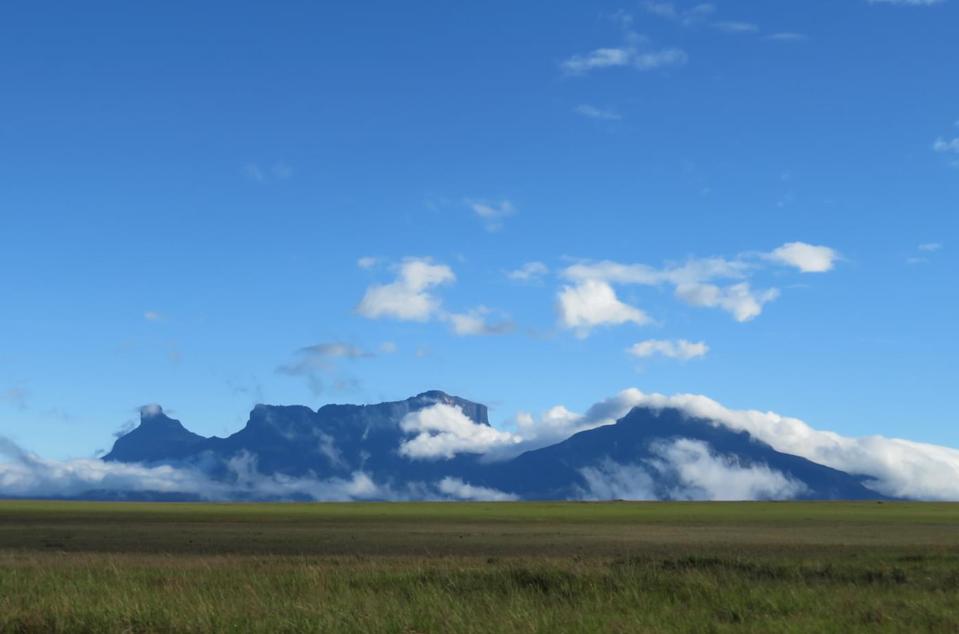mountain-chiricayen-village