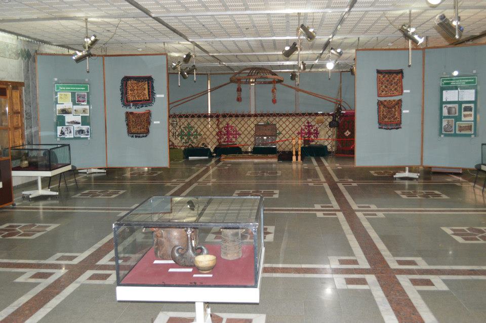 National-History-Museum-Exhibits