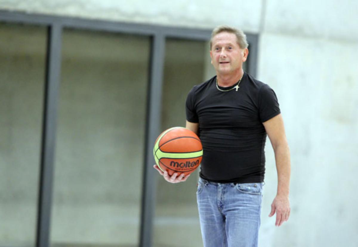 Vladimir Romanov at play. (Photo: Erikas Ovcarenko / 15min.lt)