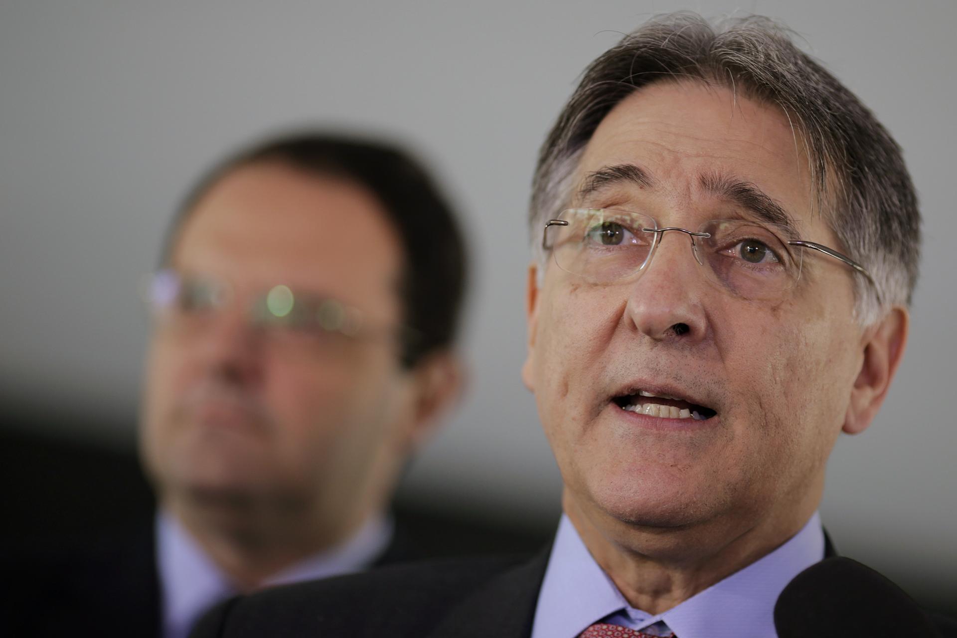 Governor of Minas Gerais state Fernando Pimentel speaks at a news conference in 2015. (Photo: REUTERS/Ueslei Marcelino)