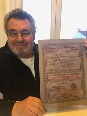 Террадельяс showing off a purported Swiss security certificate