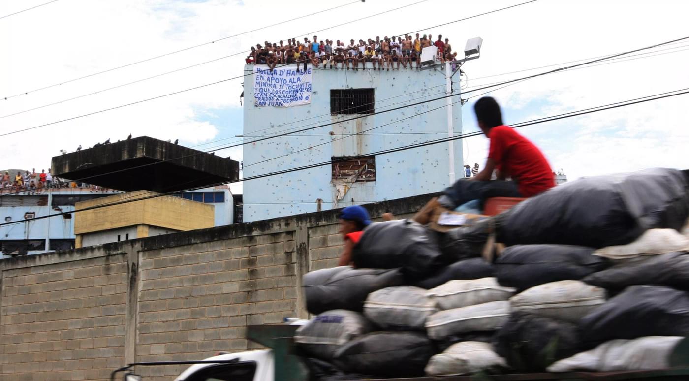 narcofiles-the-new-criminal-order/inmates-at-tocoron-prison.jpg