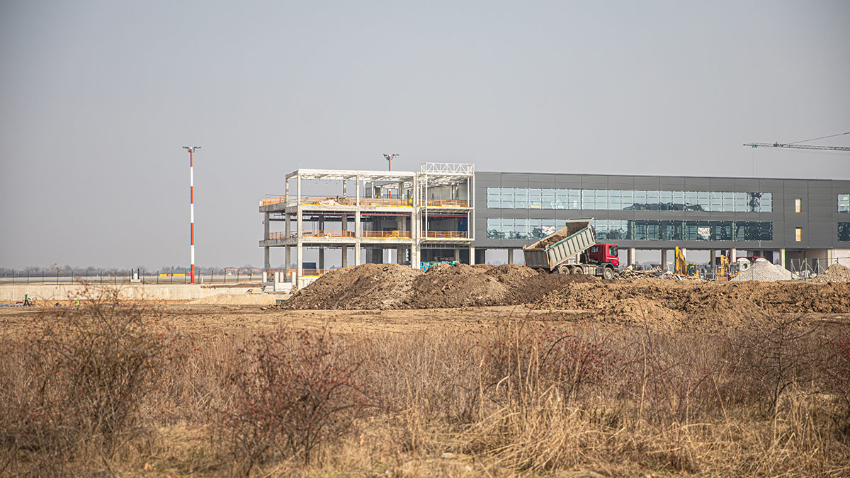 openlux/Construction-Nikola-Tesla-Airport2.jpg