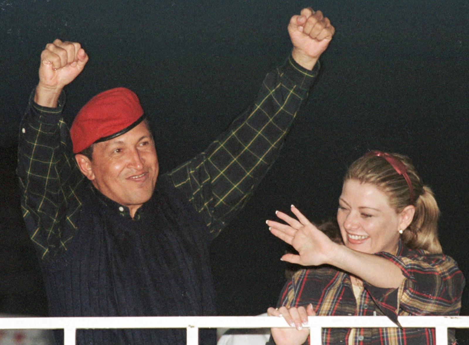 revolution-to-riches/Chavez1998.jpg