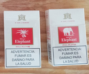 Dos paquetes de cigarrillos