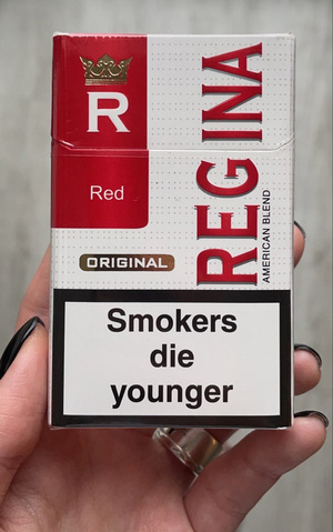 A box of Regina cigarettes