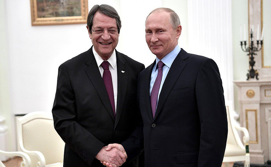 troikalaundromat/AnastasiadesPutin.jpg