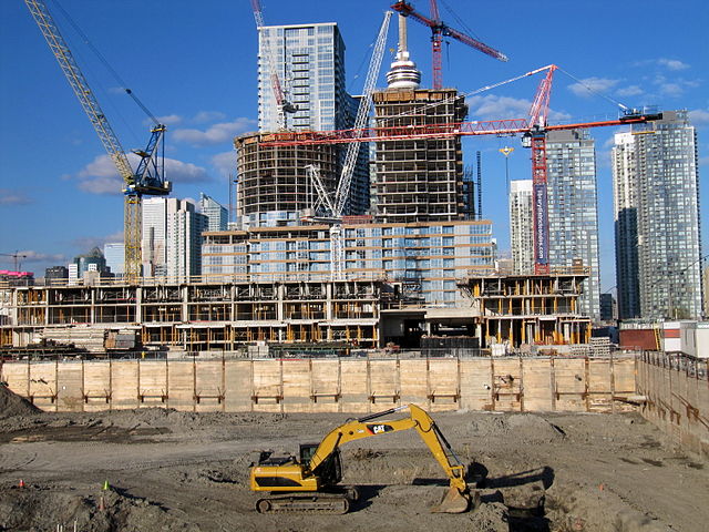 640px-Construction in Toronto May 2012 copy