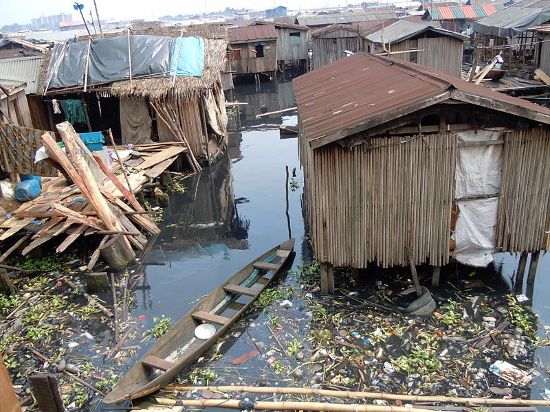 800px-Makoko auf dem Wasser 5209071096