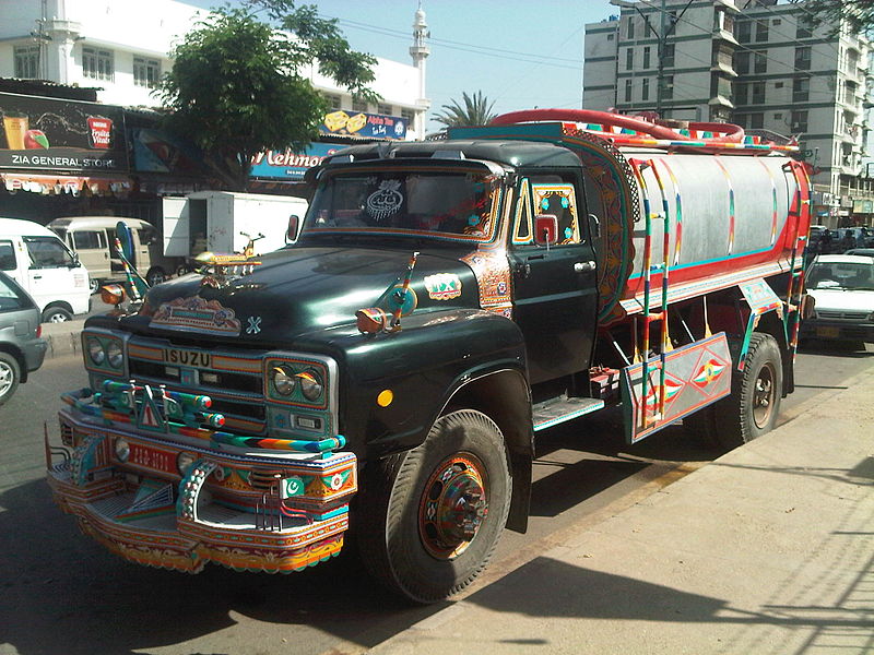 800px-Water tanker karachi
