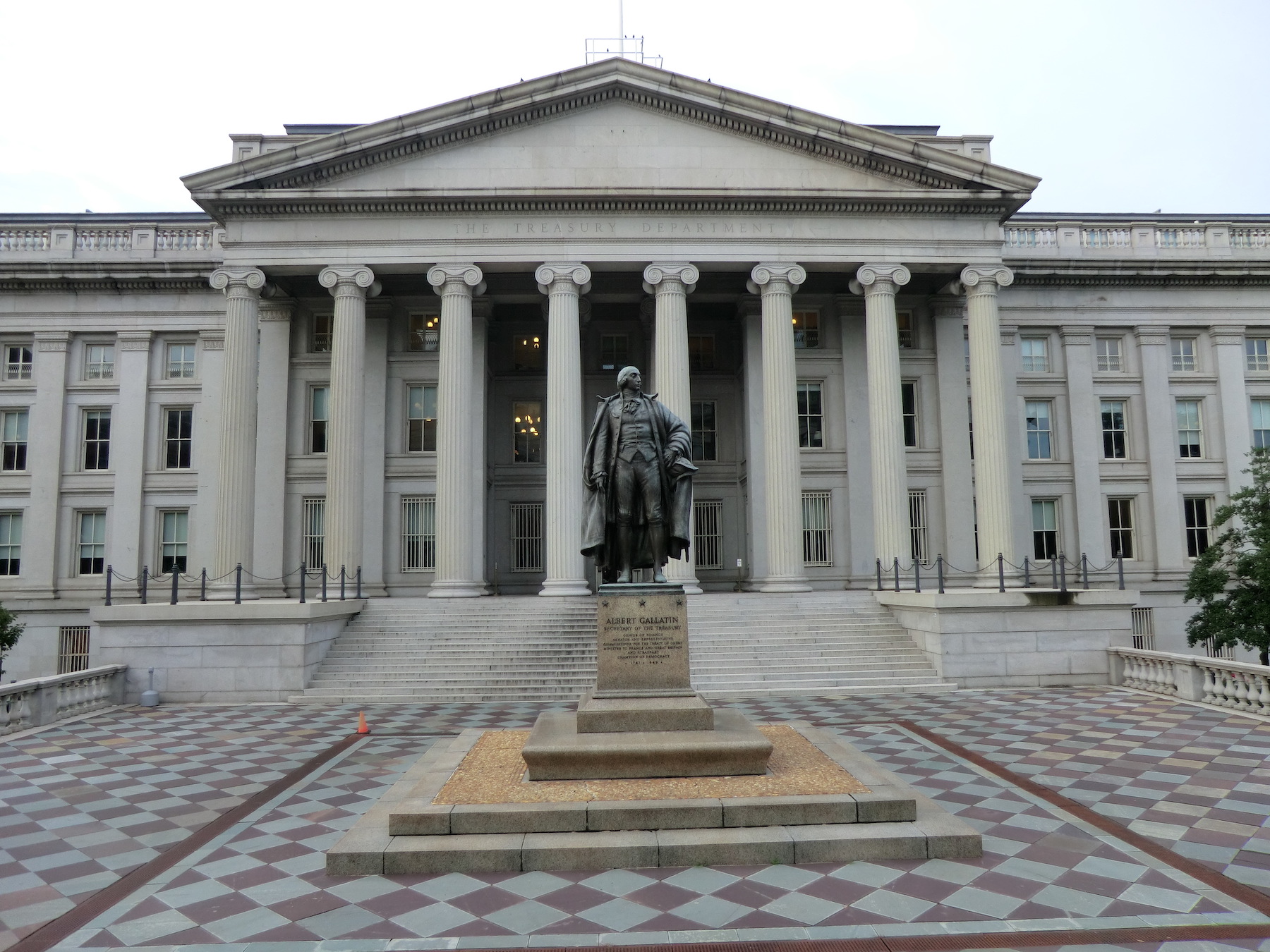 Albert Gallatin statue - U.S. Department of Treasury headquarters - Washington D.C. - 2