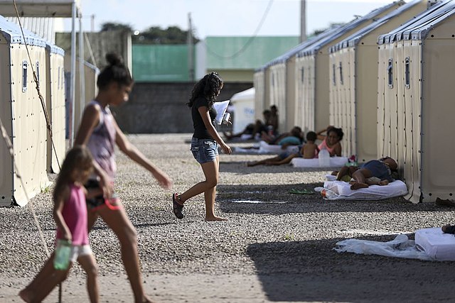 640px-Venezuelan refugees in Boa Vista Brazil 1