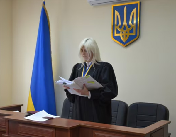 «Схемы»: У судьи киевского окружного административного суда есть гражданство РФ