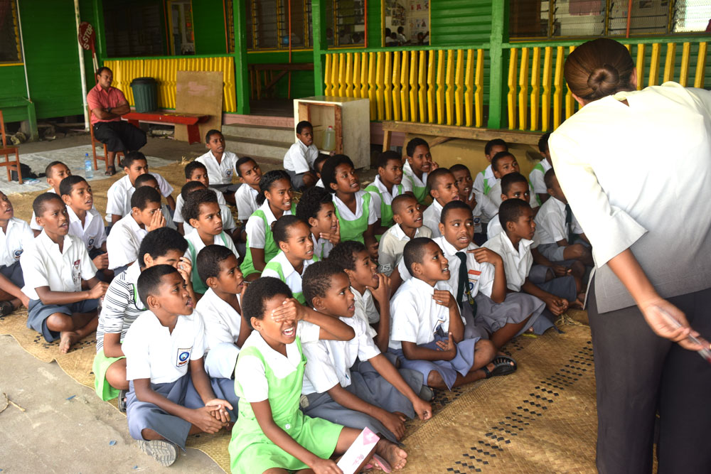 fiji-schoolchildren