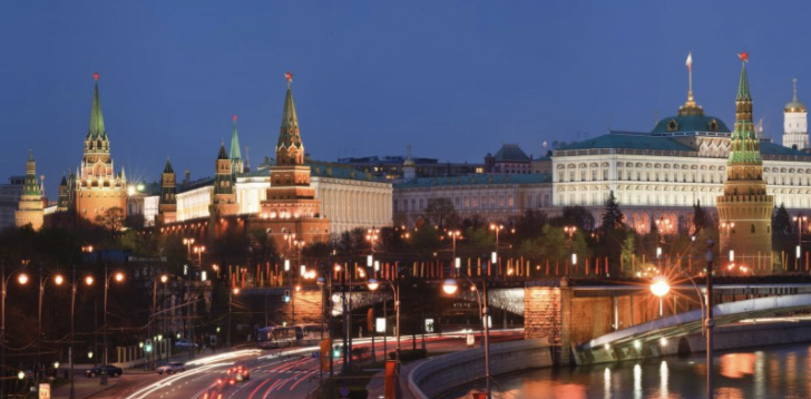 Подполковника ФСО обвинили в получении взятки при ремонте башен Кремля. Он также проходит по делу о хищениях в резиденции Путина