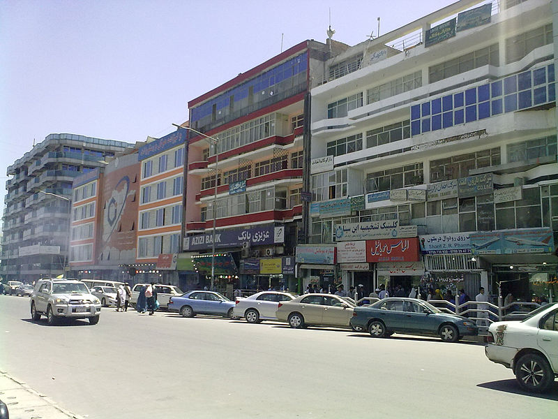 800px-Street scene in Kabul-2012