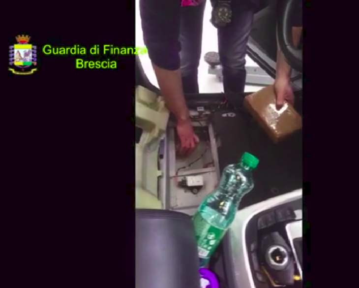 Police uncover hidden compartments with drugs in Brescia (Guardia di Finanza)