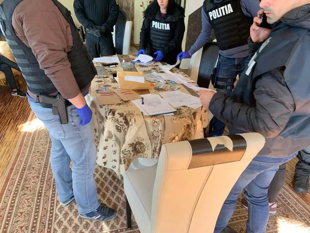 “Seduce and Rob” Scheme Busted in Italy