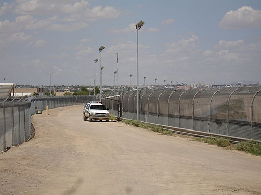 US Mexico border fence