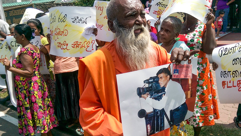 Sri Lanka Sentences Prison Official to Death for Killing 27 Inmates