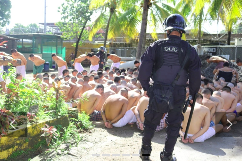 Police Watch Over Inmates (source: Government of El Salvador website)