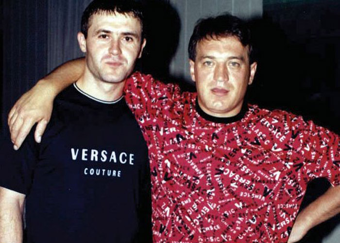Zemun clan leader Dušan Spasojević (right) shown with hitman Sretko Kalinić (left) ordered a young doctor at the Emergency Clinic in Belgrade to finish off a Montenegrin crime figure who was injured in an assassination attempt.