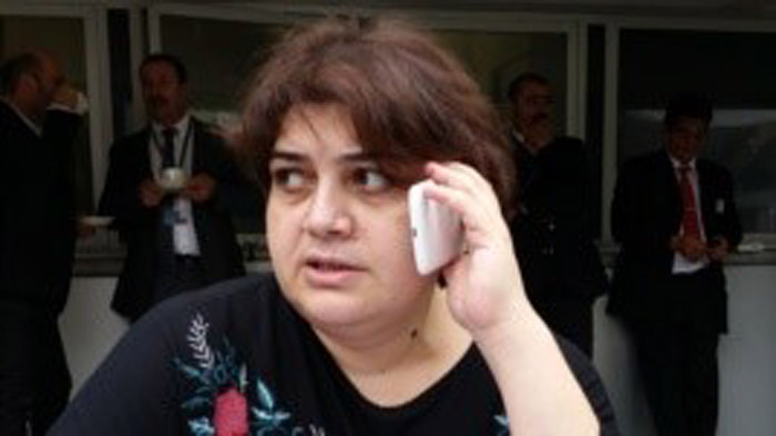 khadija-on-phone