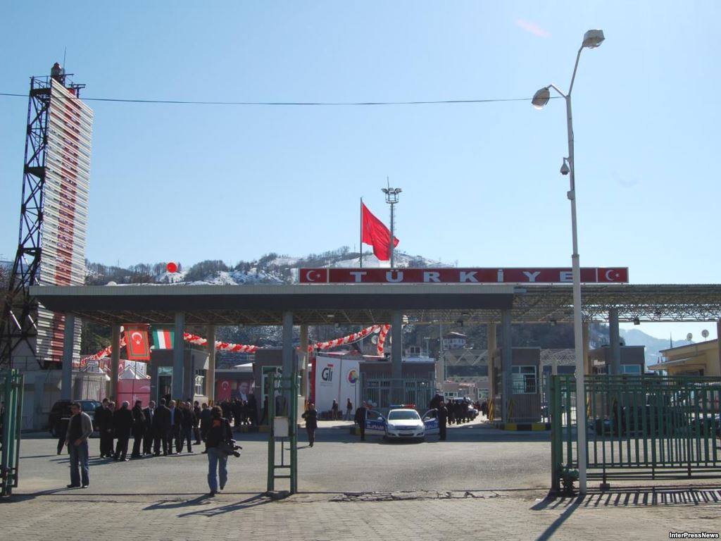 Georgian officials eventually confirmed that the government car assigned to Batumi City Council Chairman Irakli Cheishvili made multiple late-night trips through this border crossing into Turkey.