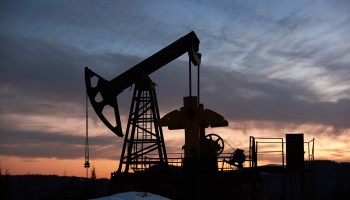 iFact: Несмотря на санкции, Россия экспортирует нефть в Европу через Грузию