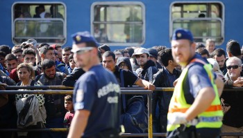 Позиция Венгрии: отдайте нам богачей, а не бедных
