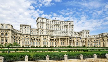 Romania: Parliament Passes Bill Despite Mass Protest
