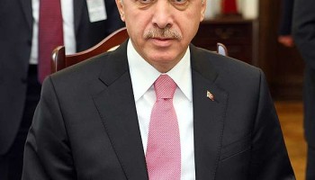 Turkey: Parliament Upholds Immunity for Accused Ministers 