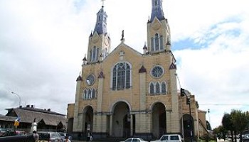 Chilean Authorities Raid Church Offices 