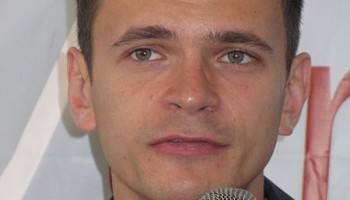 Russia: Opposition Activist Detained After Anti-Putin Report