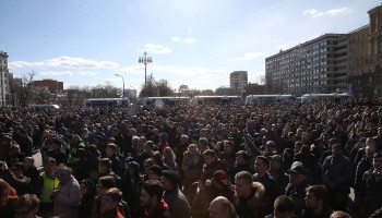 Russia Arrests more Anti-Corruption Protesters