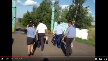 Russia: Inspectors-vs.-Goose-meat Video Goes Viral