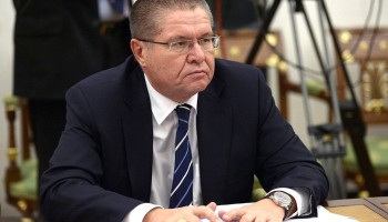 Russian Ex-Minister on Trial for Bribery Blames Putin's Ally for Setting him Up