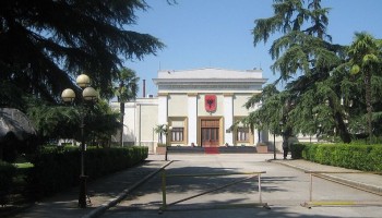 Political Turmoil in Albania Casts Voters’ Choices Aside