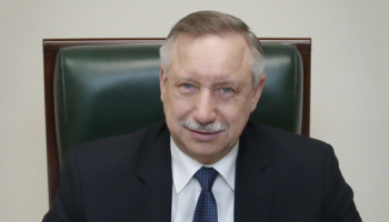 Суд Санкт-Петербурга прекратил производство по иску горожан по нарушениям в декларации губернатора Беглова
