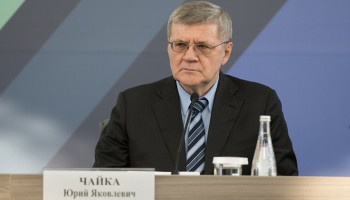 Число коррупционеров в ФСБ выросло в два раза, в СК — на треть. Главное из доклада генпрокурора Совфеду