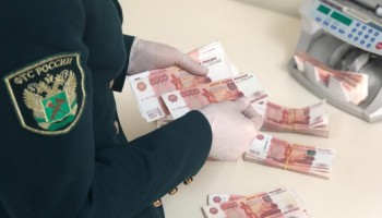 В Ростовской области арестовали сотрудников таможенной службы за контрабанду табака на 100 миллионов рублей
