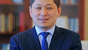 Верховный суд Киргизии отменил приговор о коррупции для бывшего премьер-министра Сапара Исакова