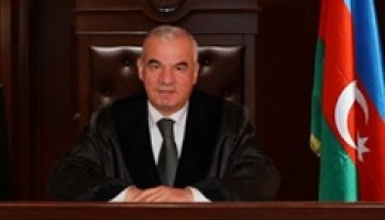 Azerbaijan: Court Delays Ismayilova Hearing after Soundproof Box Row
