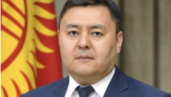 Первого замглавы аппарата правительства республики Киргизии задержали по делу о коррупции