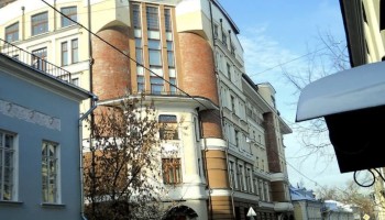 The Insider: 84-летняя теща первого замглавы администрации президента России владеет недвижимостью на полмиллиарда рублей