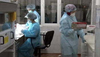 В Киргизии задержали чиновников минздрава, которые помогали фармкомпаниям уклоняться от налогов